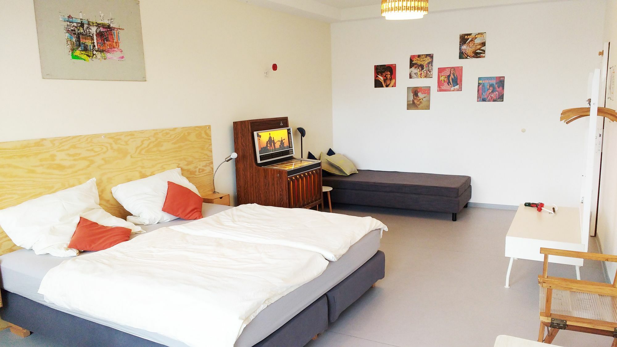 Hotel M I N I T E L Berlijn